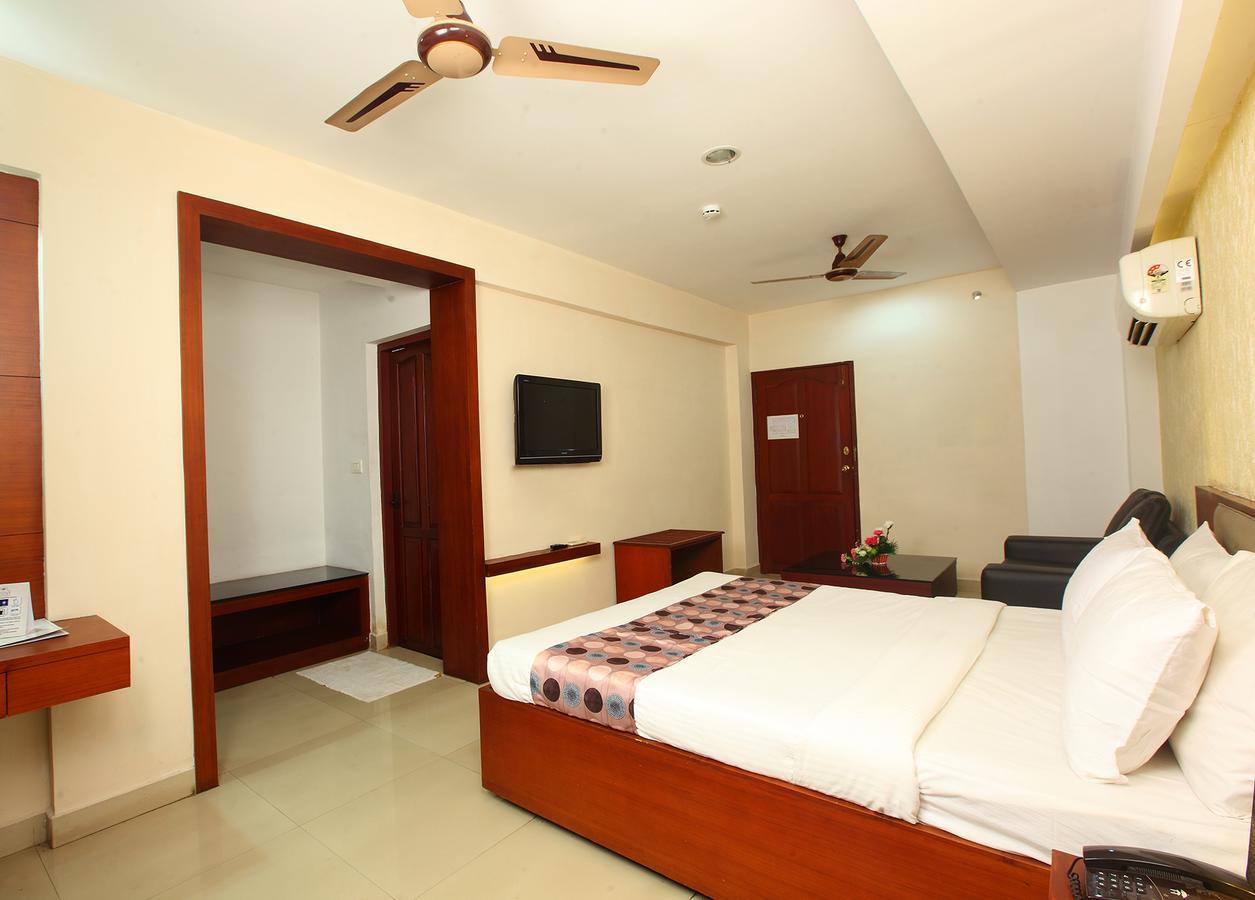 Trichur Towers Thrissur Zewnętrze zdjęcie