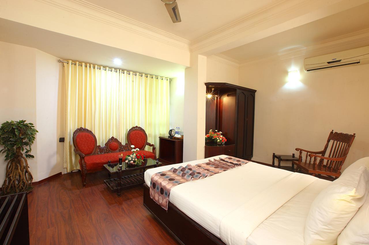Trichur Towers Thrissur Zewnętrze zdjęcie