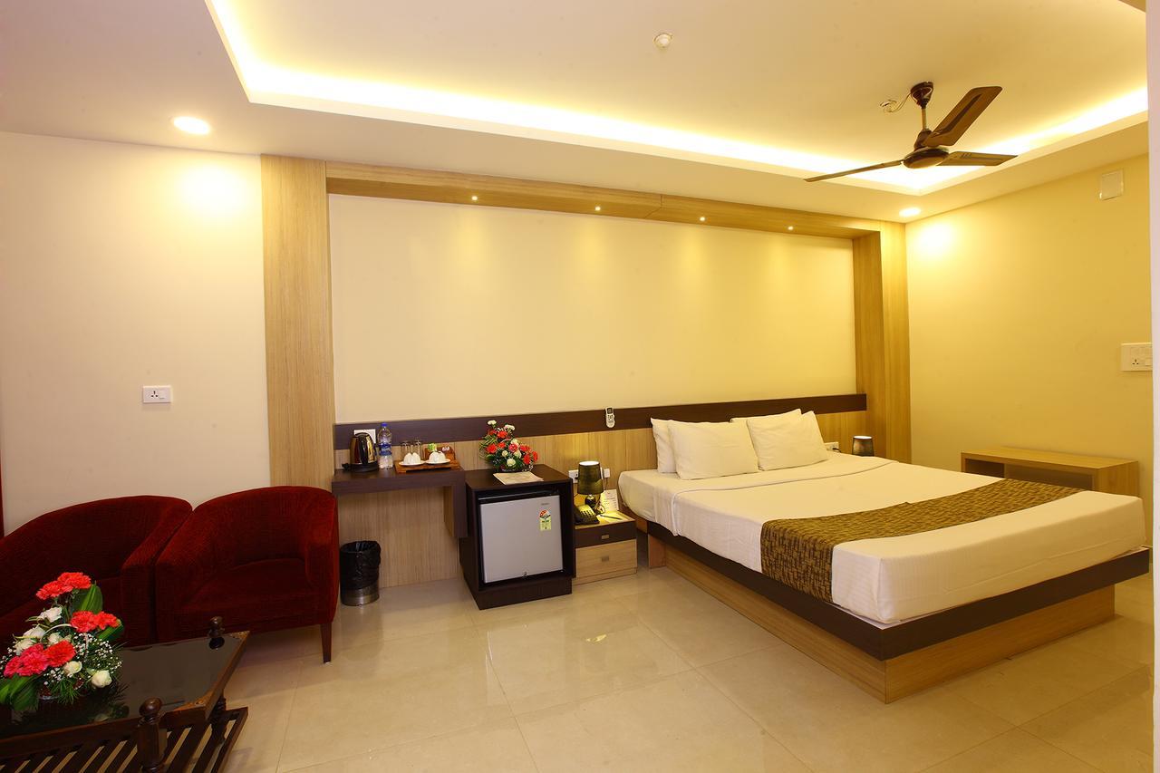 Trichur Towers Thrissur Zewnętrze zdjęcie